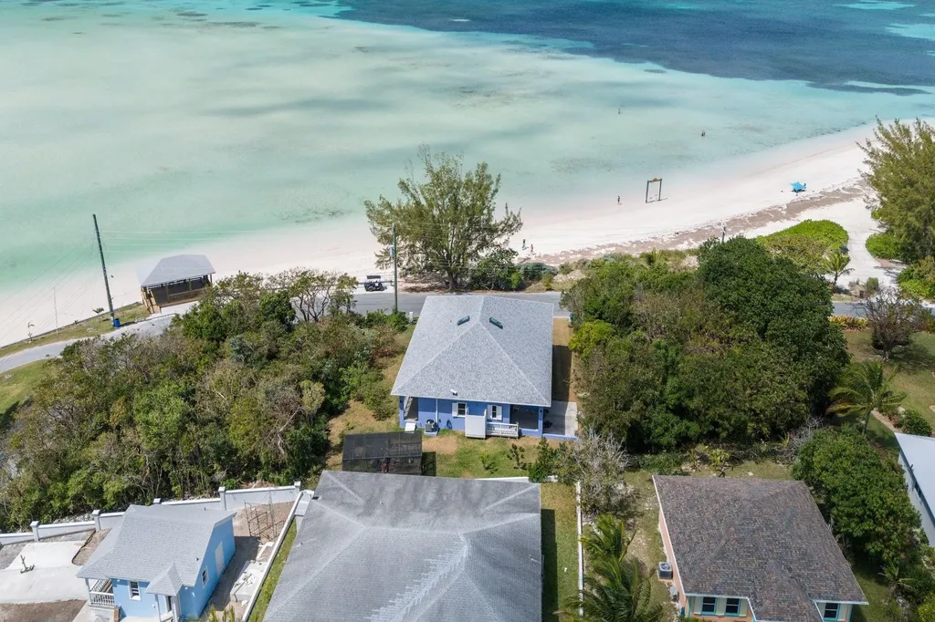 Seahorse Serenity Eleuthera BS