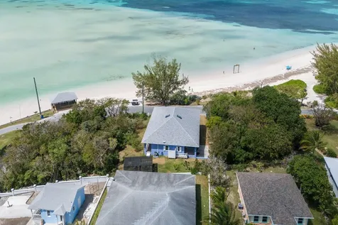 Seahorse Serenity Eleuthera BS