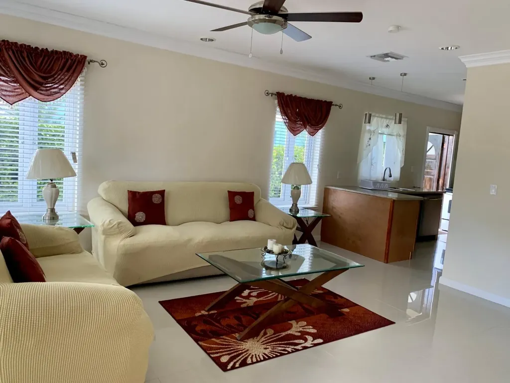 62 Island Close, Indigo New Providence Paradise Island BS