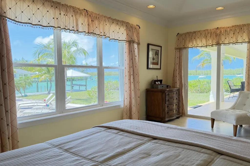 Turtle's Landing Tcb Abaco BS