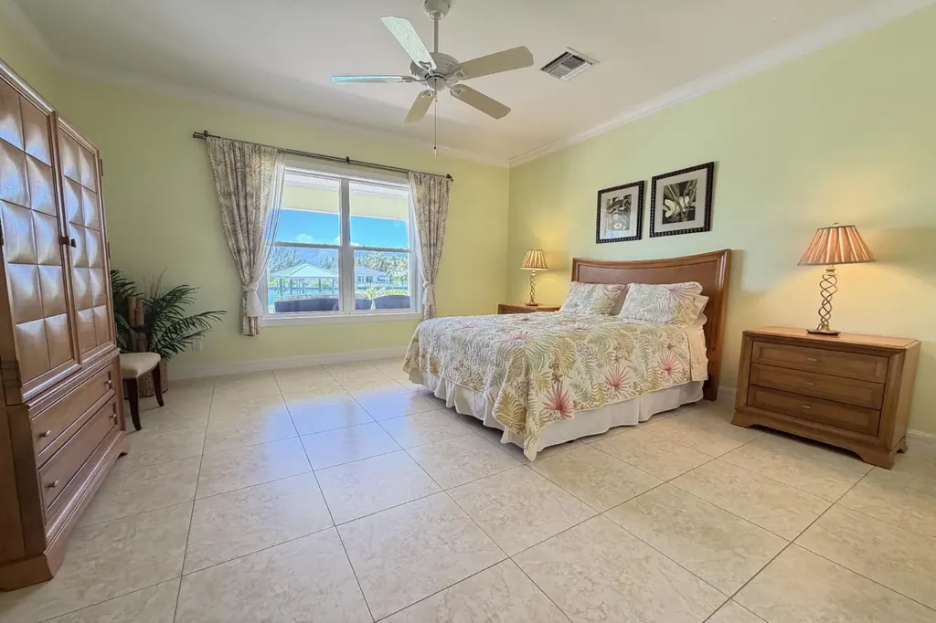 Turtle's Landing Tcb Abaco BS