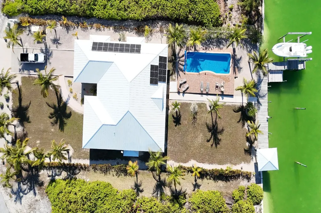 Turtle's Landing Tcb Abaco BS