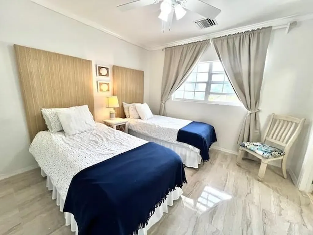 Delaporte Point New Providence Paradise Island BS