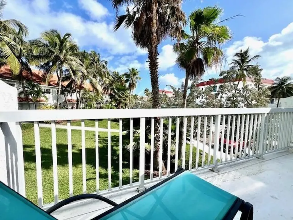 Delaporte Point New Providence Paradise Island BS