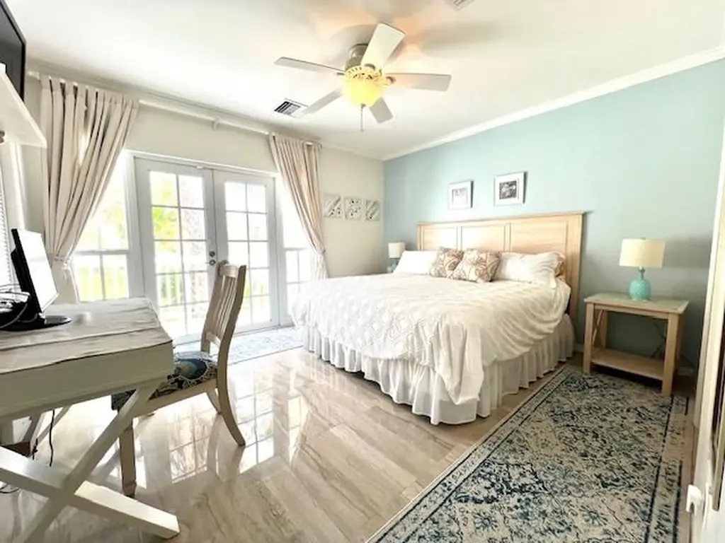 Delaporte Point New Providence Paradise Island BS