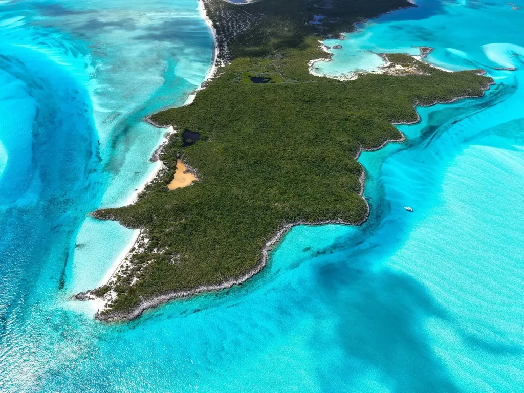 Lot 8, Pipe Cay Exuma BS