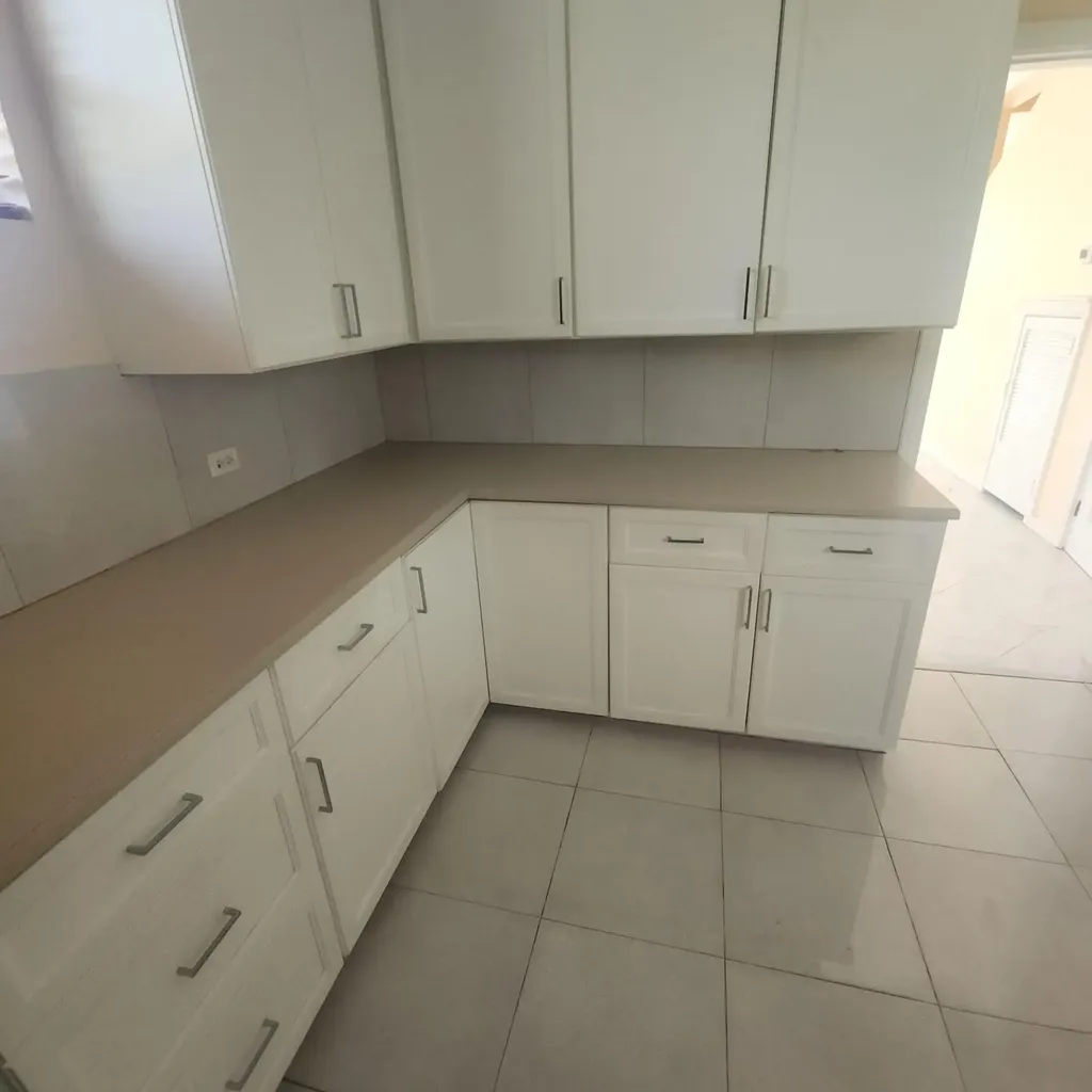 Annies Close New Providence Paradise Island BS