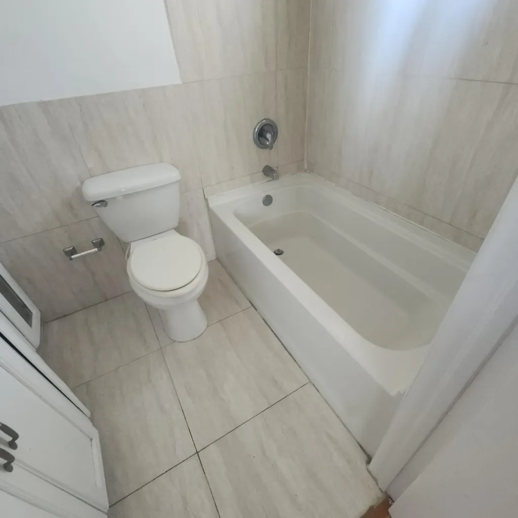 Annies Close New Providence Paradise Island BS