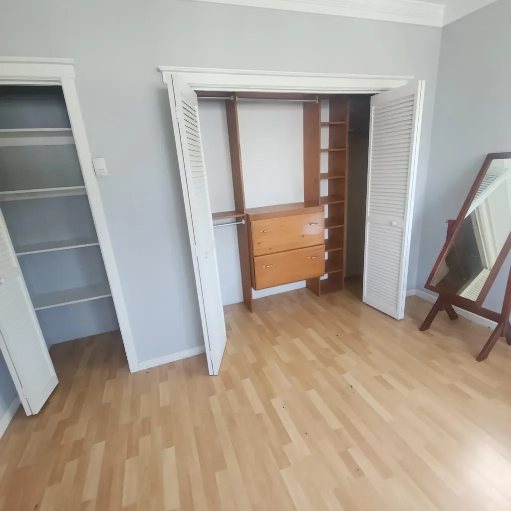 Annies Close New Providence Paradise Island BS