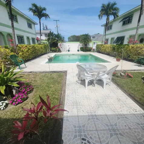 Annies Close New Providence Paradise Island BS