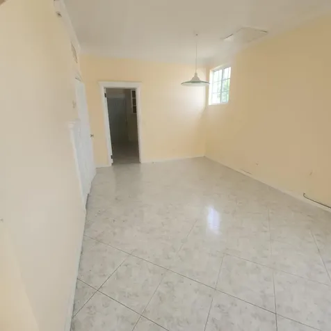 Annies Close New Providence Paradise Island BS