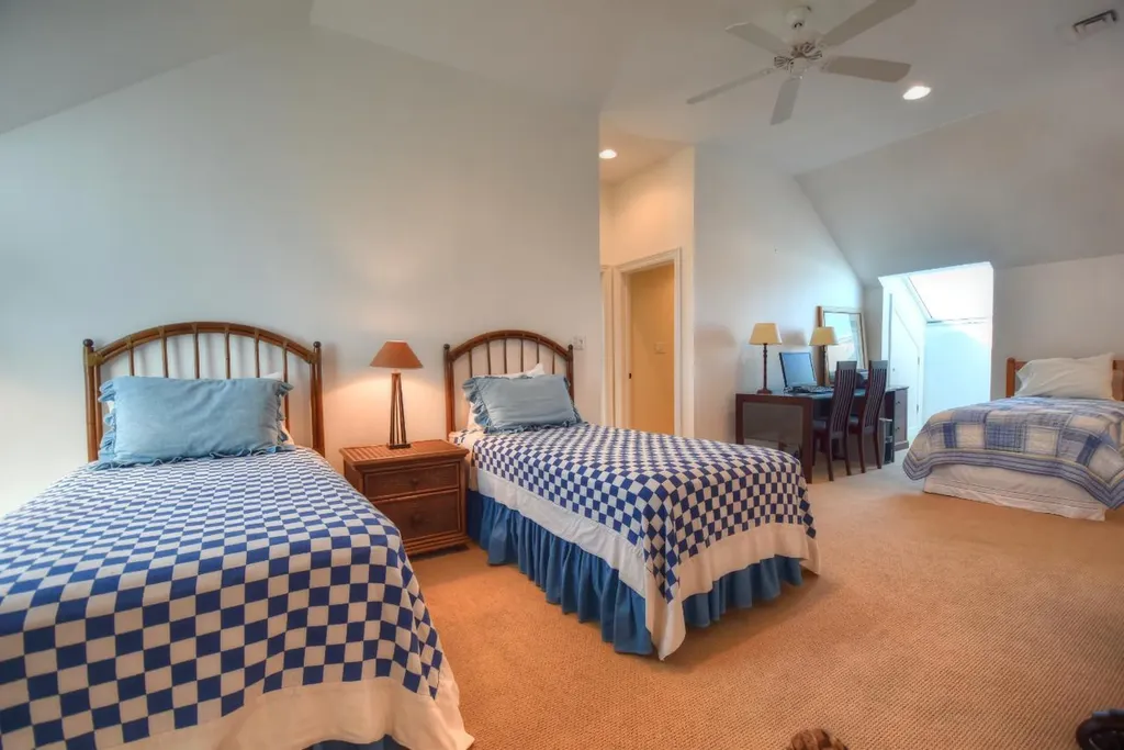 Harbour Breeze New Providence Paradise Island BS