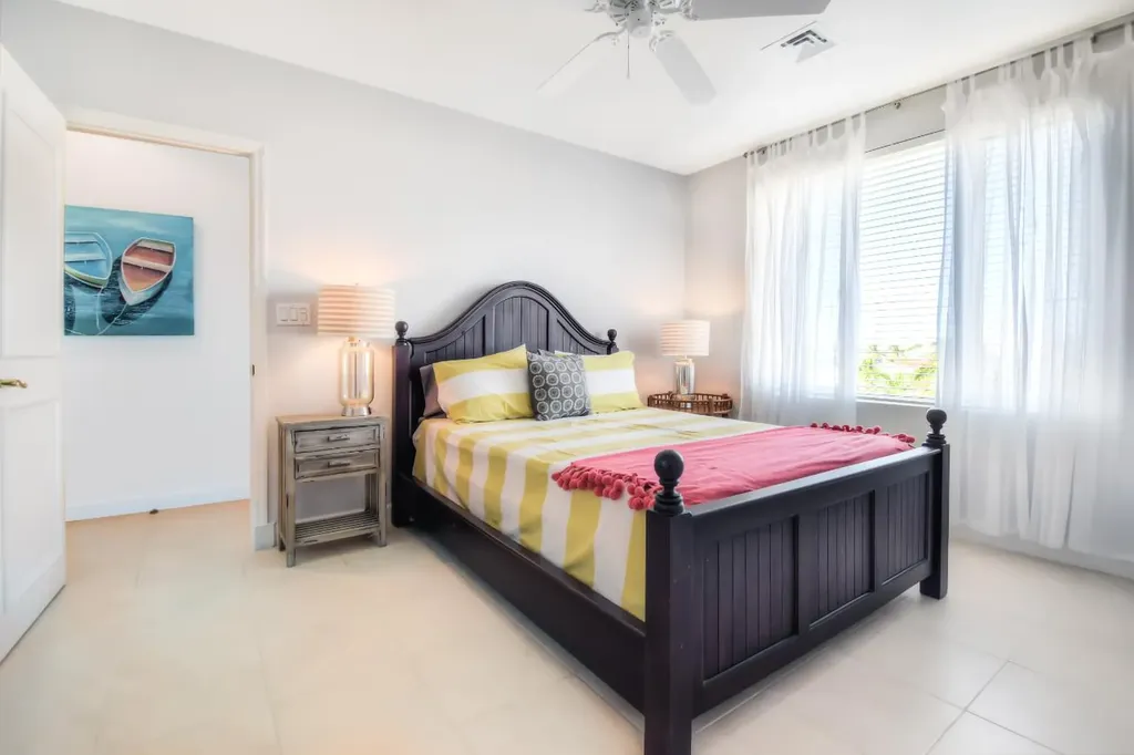 Harbour Breeze New Providence Paradise Island BS