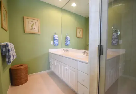 Harbour Breeze New Providence Paradise Island BS
