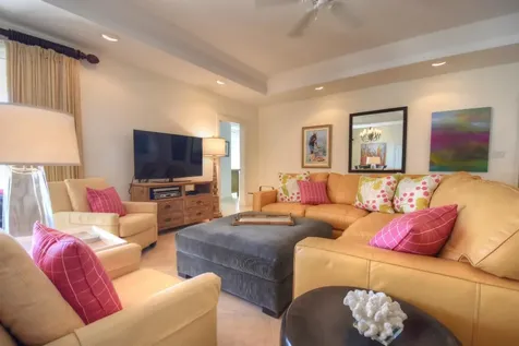 Harbour Breeze New Providence Paradise Island BS