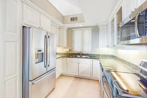Harbour Breeze New Providence Paradise Island BS