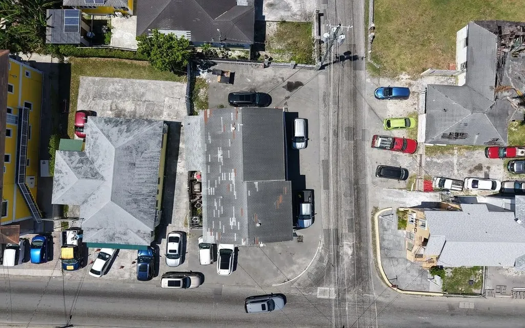 Montrose Avenue And Arundel Street New Providence Paradise Island BS
