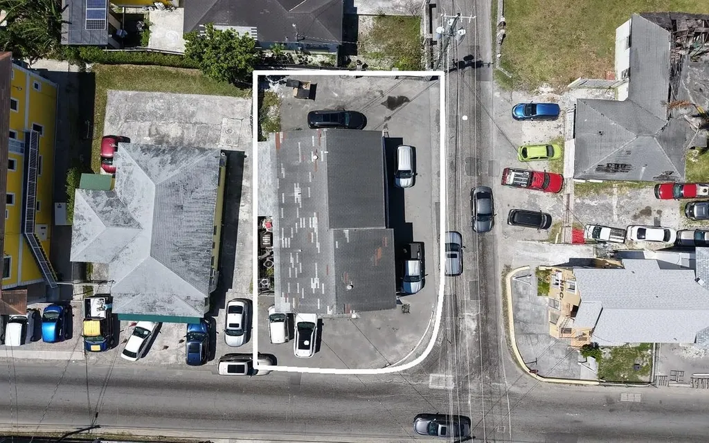Montrose Avenue And Arundel Street New Providence Paradise Island BS