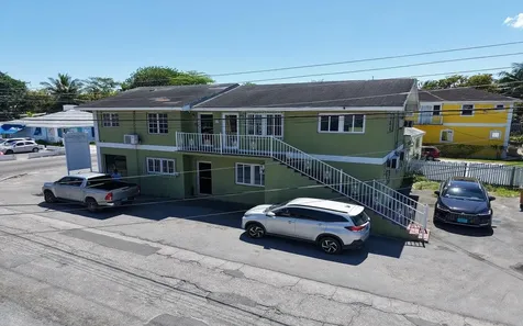 Montrose Avenue And Arundel Street New Providence Paradise Island BS