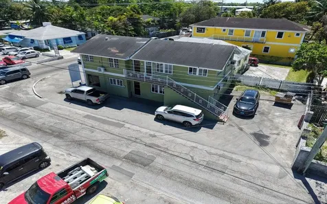 Montrose Avenue And Arundel Street New Providence Paradise Island BS