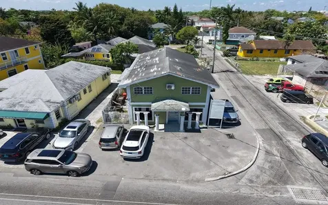 Montrose Avenue And Arundel Street New Providence Paradise Island BS