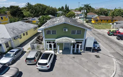 Montrose Avenue And Arundel Street New Providence Paradise Island BS