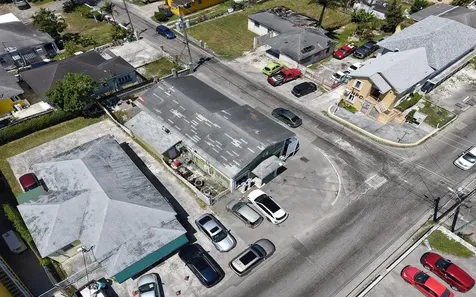 Montrose Avenue And Arundel Street New Providence Paradise Island BS