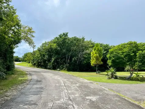 Trade Winds Drive, Lot 22 Grand Bahama Freeport BS