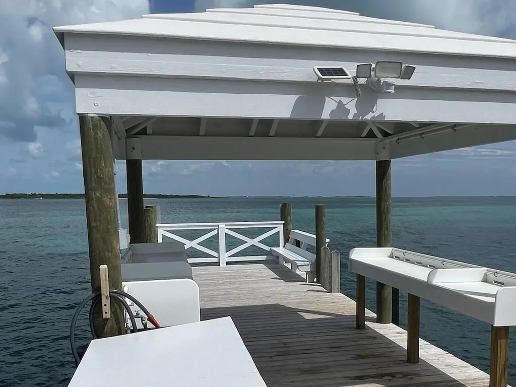 Marnies Creek Abaco BS