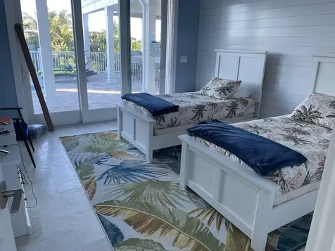 Marnies Creek Abaco BS