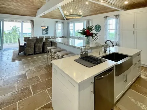 Marnies Creek Abaco BS