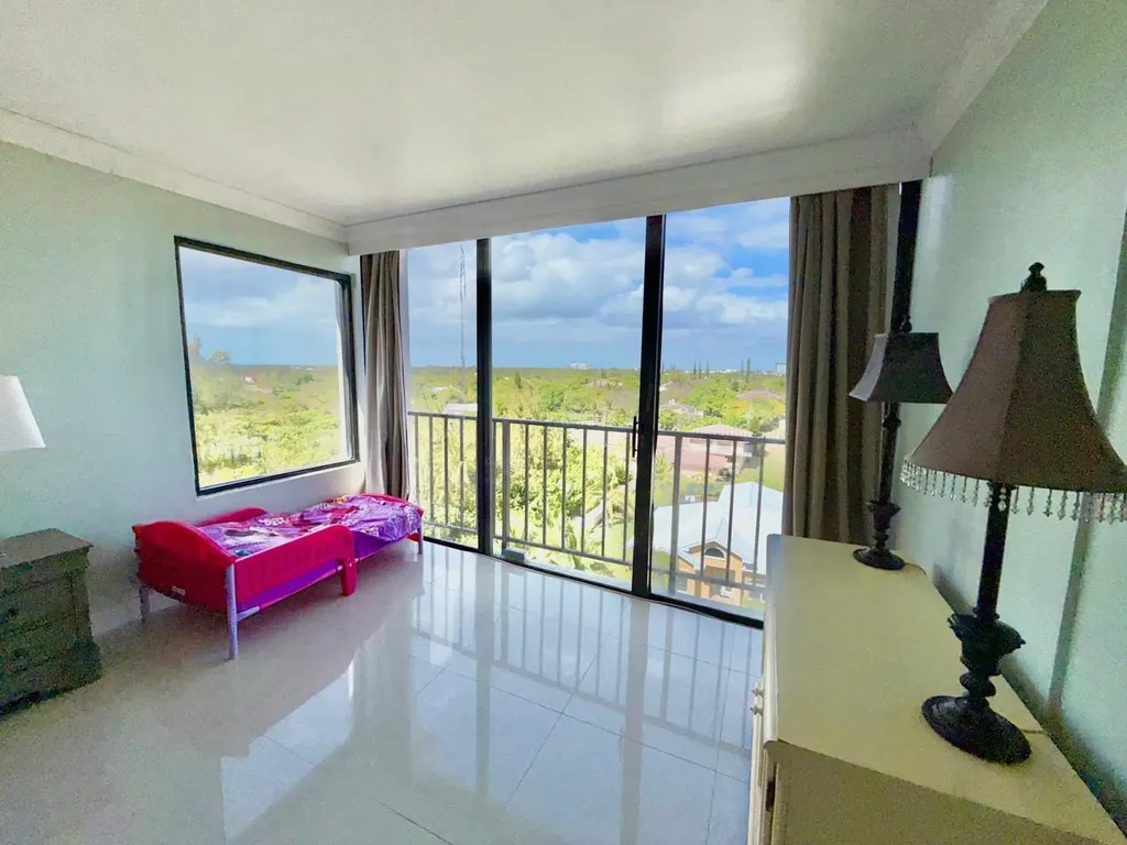 Coral Beach, Penthouse Grand Bahama Freeport BS