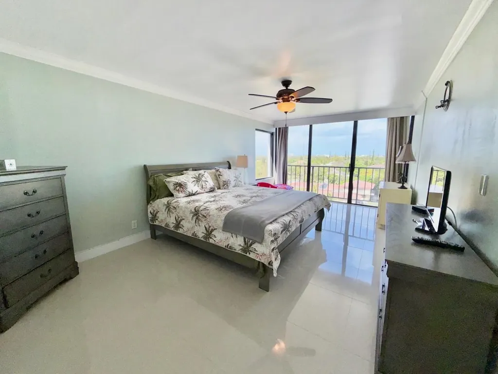 Coral Beach, Penthouse Grand Bahama Freeport BS