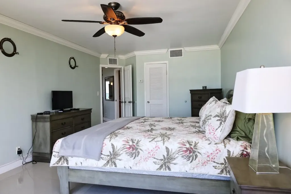 Coral Beach, Penthouse Grand Bahama Freeport BS
