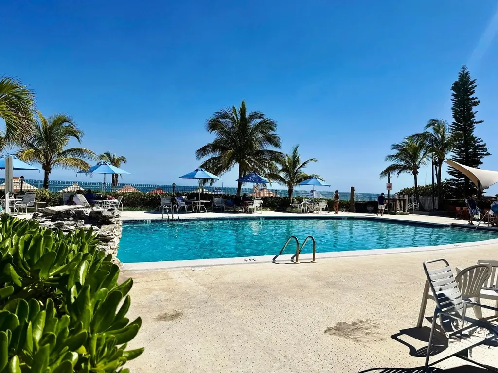 Coral Beach, Penthouse Grand Bahama Freeport BS