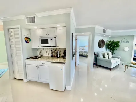 Coral Beach, Penthouse Grand Bahama Freeport BS