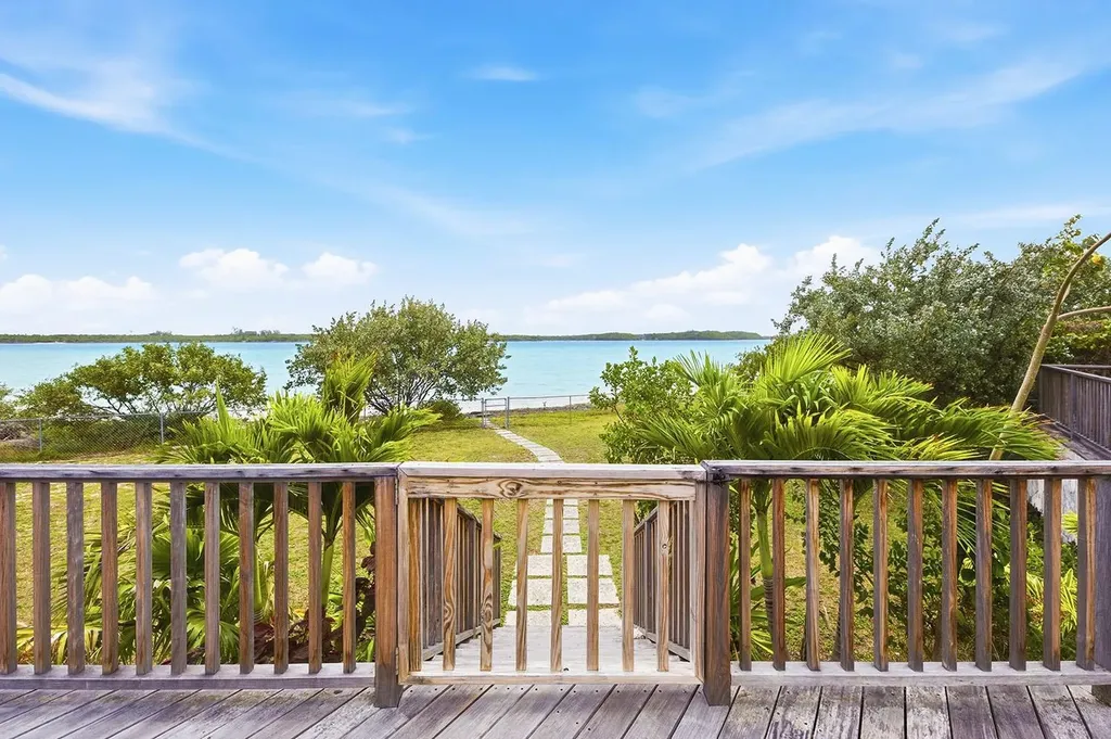 Norman's Cay Residence Exuma BS