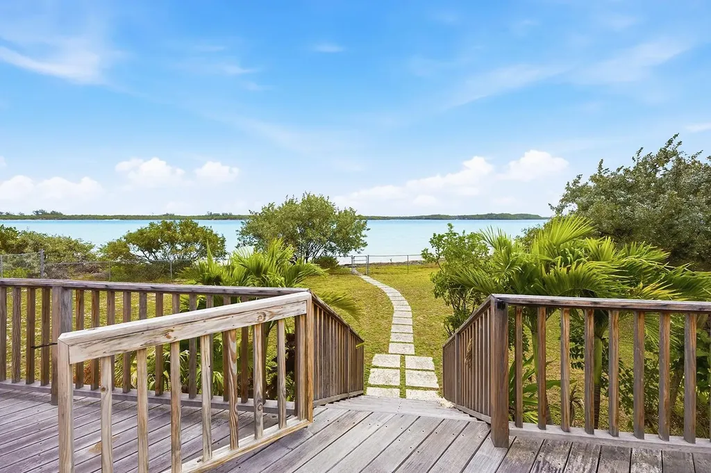 Norman's Cay Residence Exuma BS