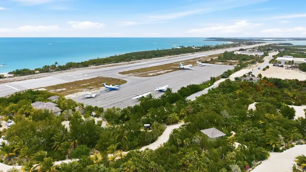 Norman's Cay Residence Exuma BS