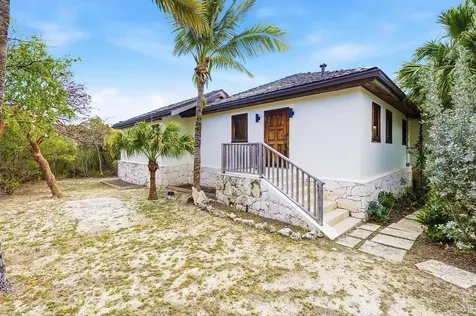 Norman's Cay Residence Exuma BS