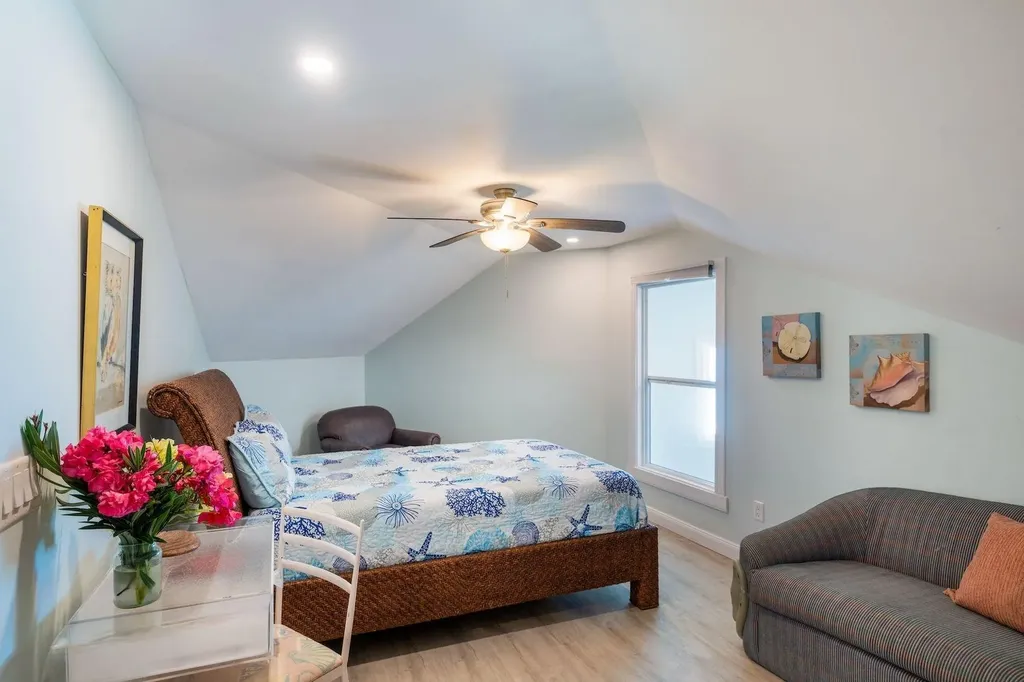 Royal Poinciana 2611 Abaco BS