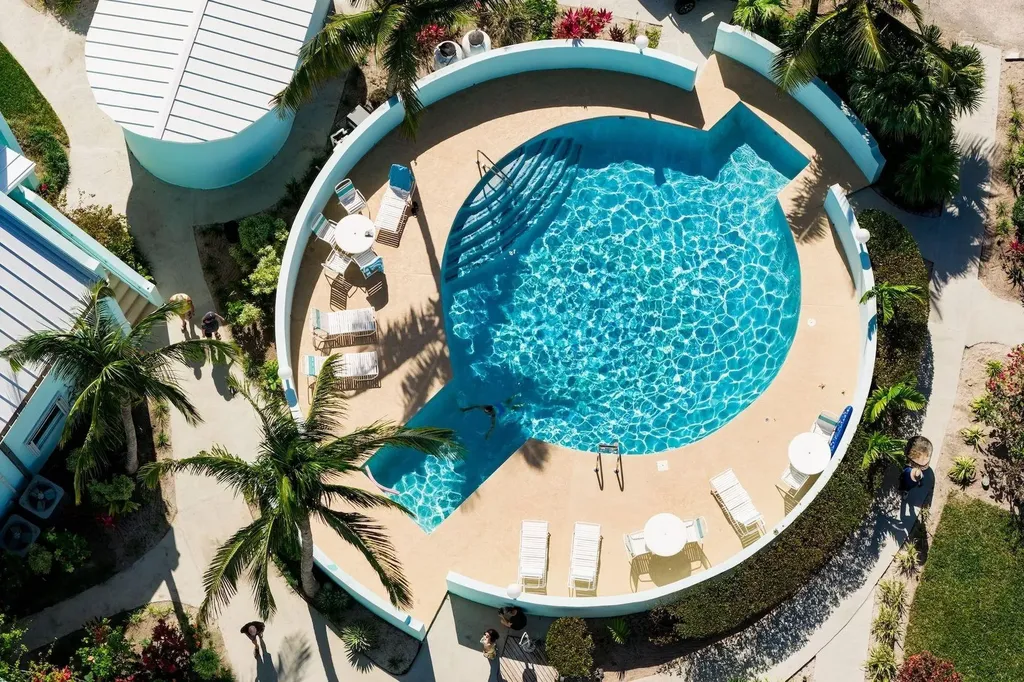 Royal Poinciana 2611 Abaco BS
