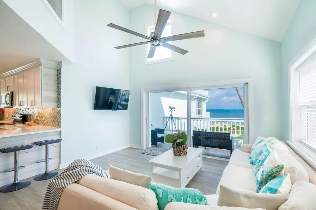 Royal Poinciana 2611 Abaco BS