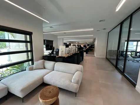 Veridian Corporate Center New Providence Paradise Island BS