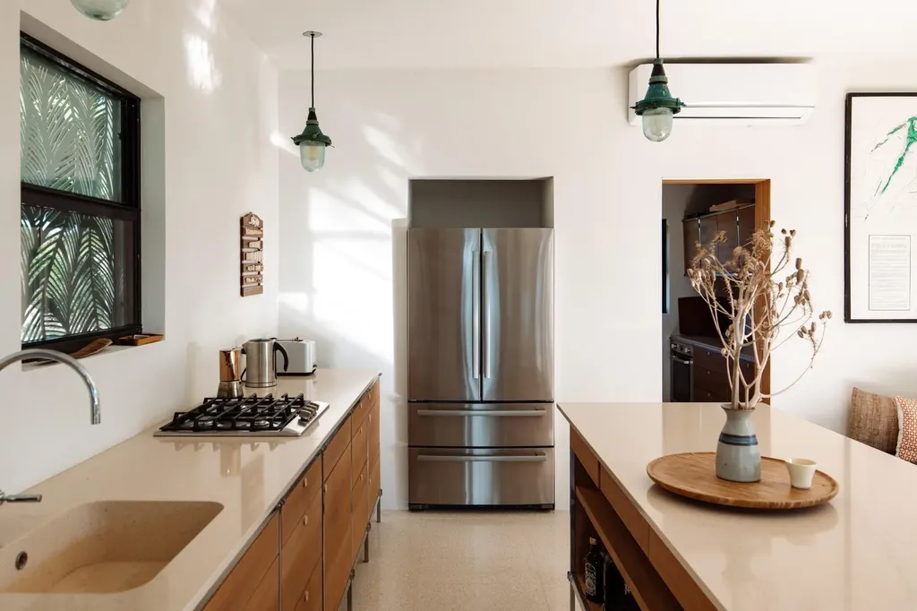 Artist Colony Eleuthera BS