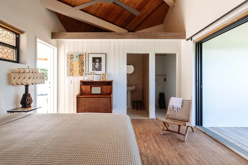 Artist Colony Eleuthera BS