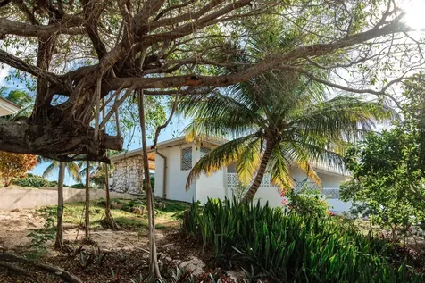 Artist Colony Eleuthera BS