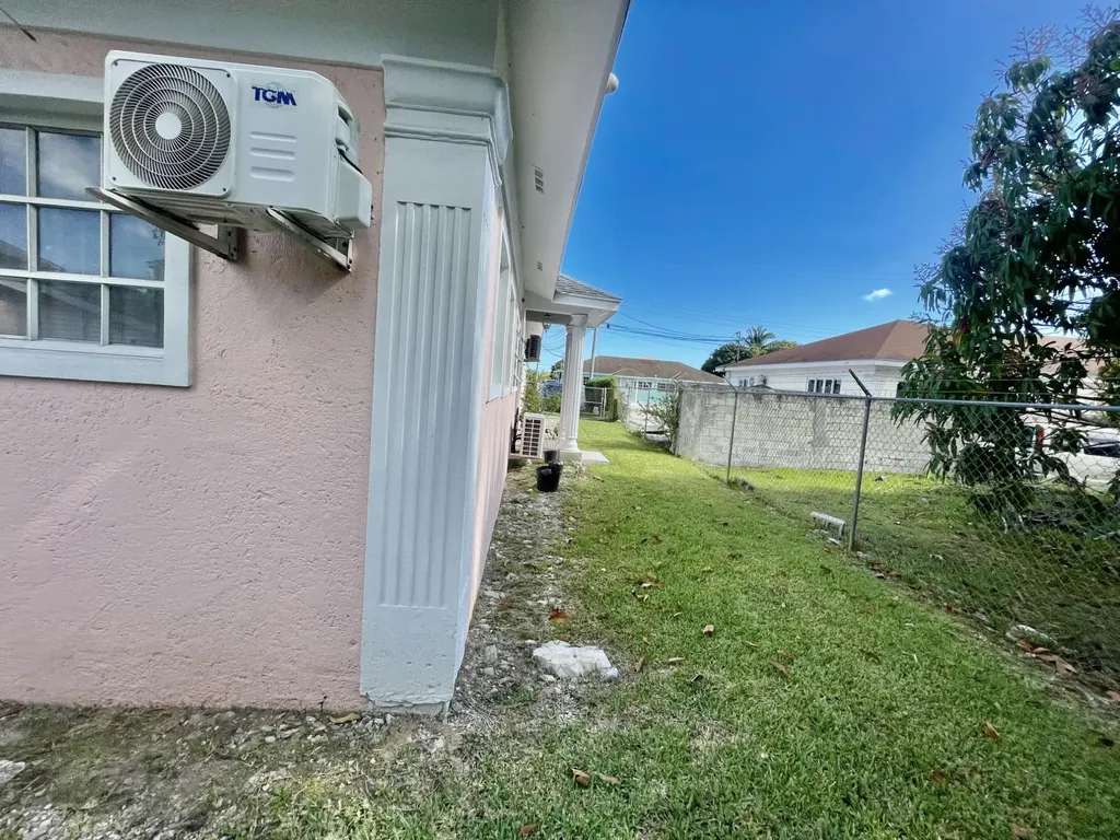 Teranova Estates #8 New Providence Paradise Island BS
