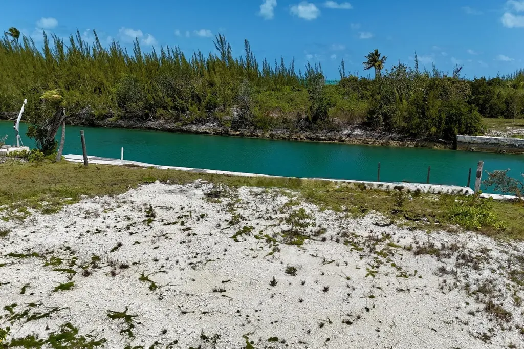 Leisure Lee Abaco BS