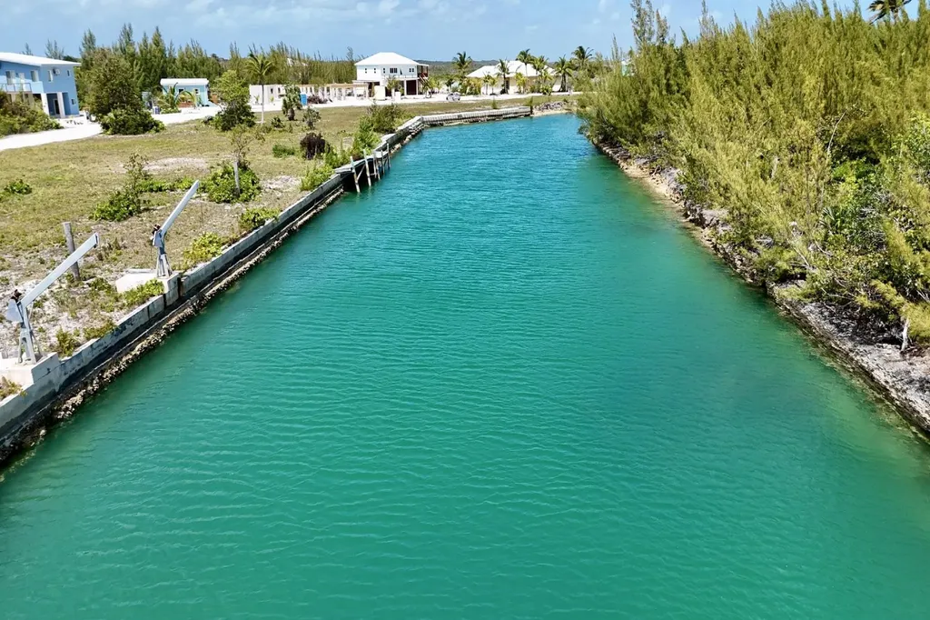 Leisure Lee Abaco BS